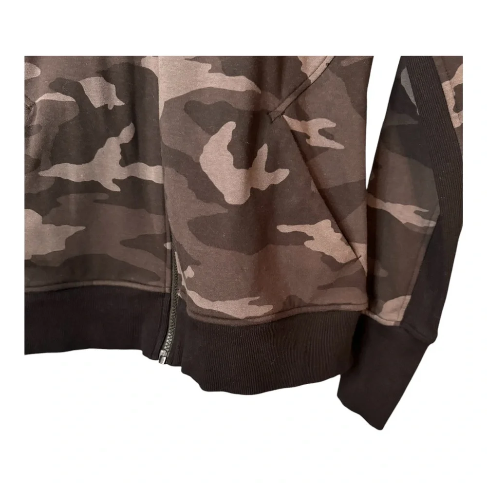 Athleta Triumph Zip Up Hoodie in Black Camo. EUC. Women’s Size Small - Picture 6 of 14